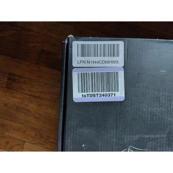 Vocal Artist UHF Wireless Microphone System, Brand New - Picture 3 of 10